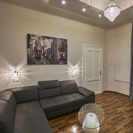 Parliament Appartement *