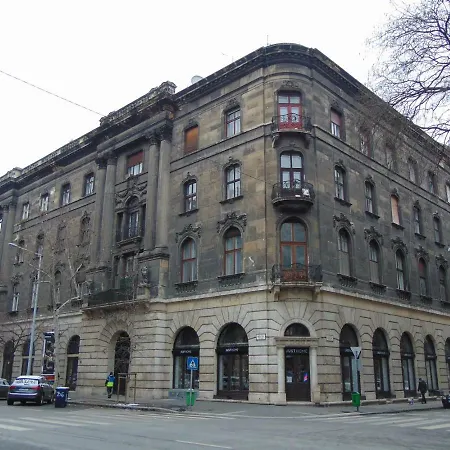 Parliament Appartement *