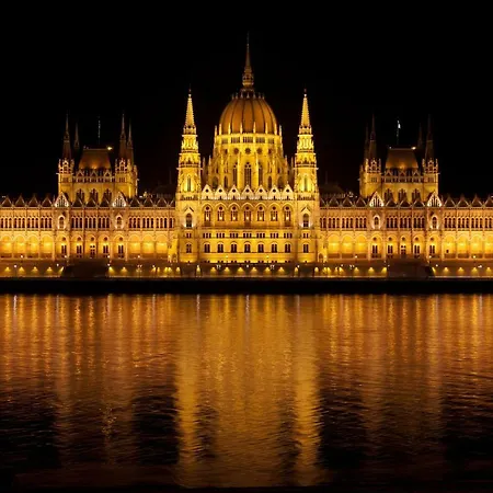 Parliament Apartment